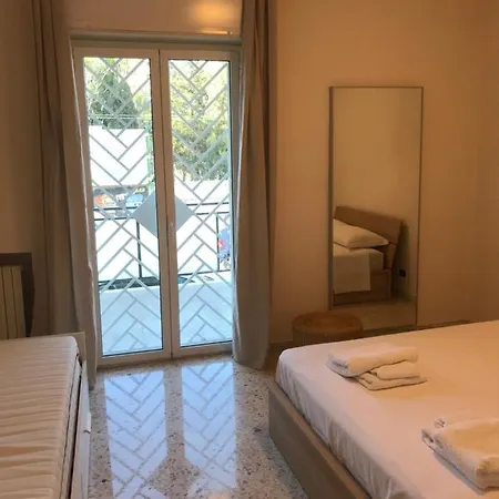 Parco 2 Giugno فندق مبيت وإفطار باري