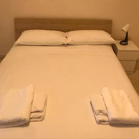 Couette-café Parco 2 Giugno 3*